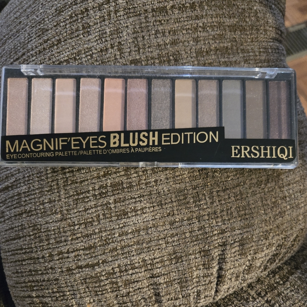 Magnif'eyes Blush Edition Eyeshadow Palette